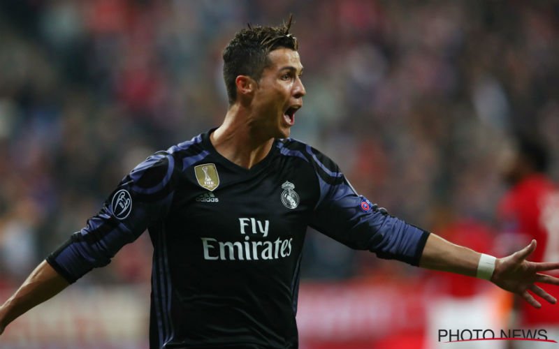 'Ronaldo deelt ferme dreun uit aan Messi'