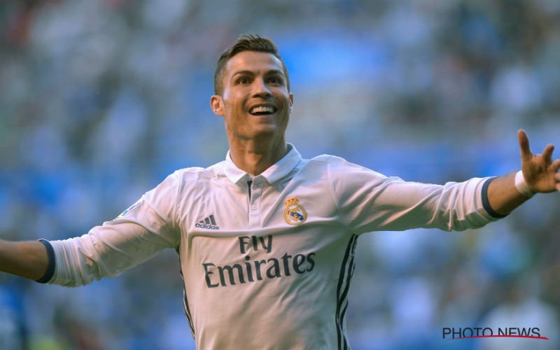 Na een korte droogte ontploft Cristiano Ronaldo helemaal (Video)