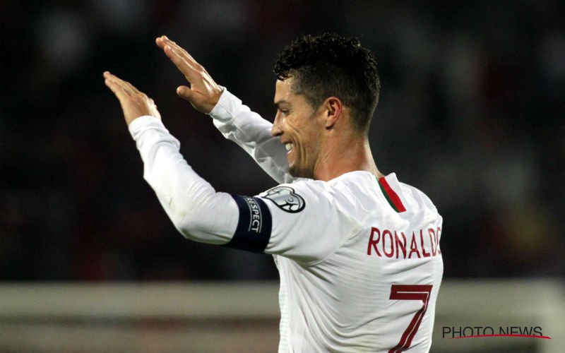 Engeland naar EK na monsterzege, Ronaldo scoort hattrick