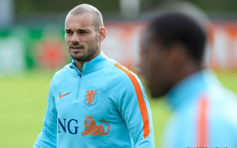 Pijnlijk: Sneijder wordt weggepest