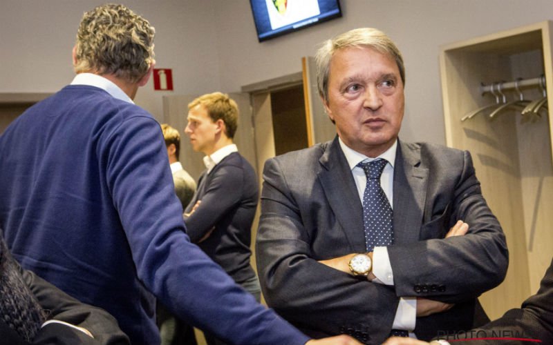 Van Holsbeeck weigert met de pers te praten om een heel opvallende reden